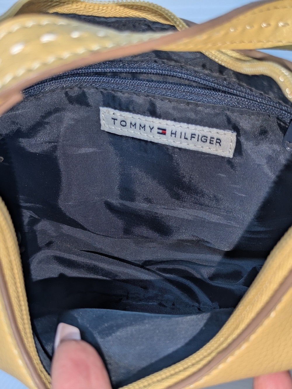 Tommy Hilfiger Mustard Yellow Pebbled Faux Leather Mini Shoulder Bag Y2K - Picture 6 of 12